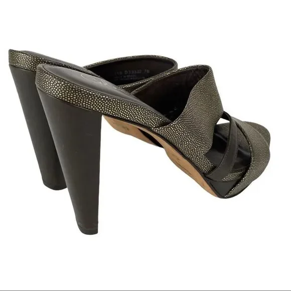 COLE HAAN / NIKE AIR Gold Leather Slide Sandals -7 - Picture 5 of 15